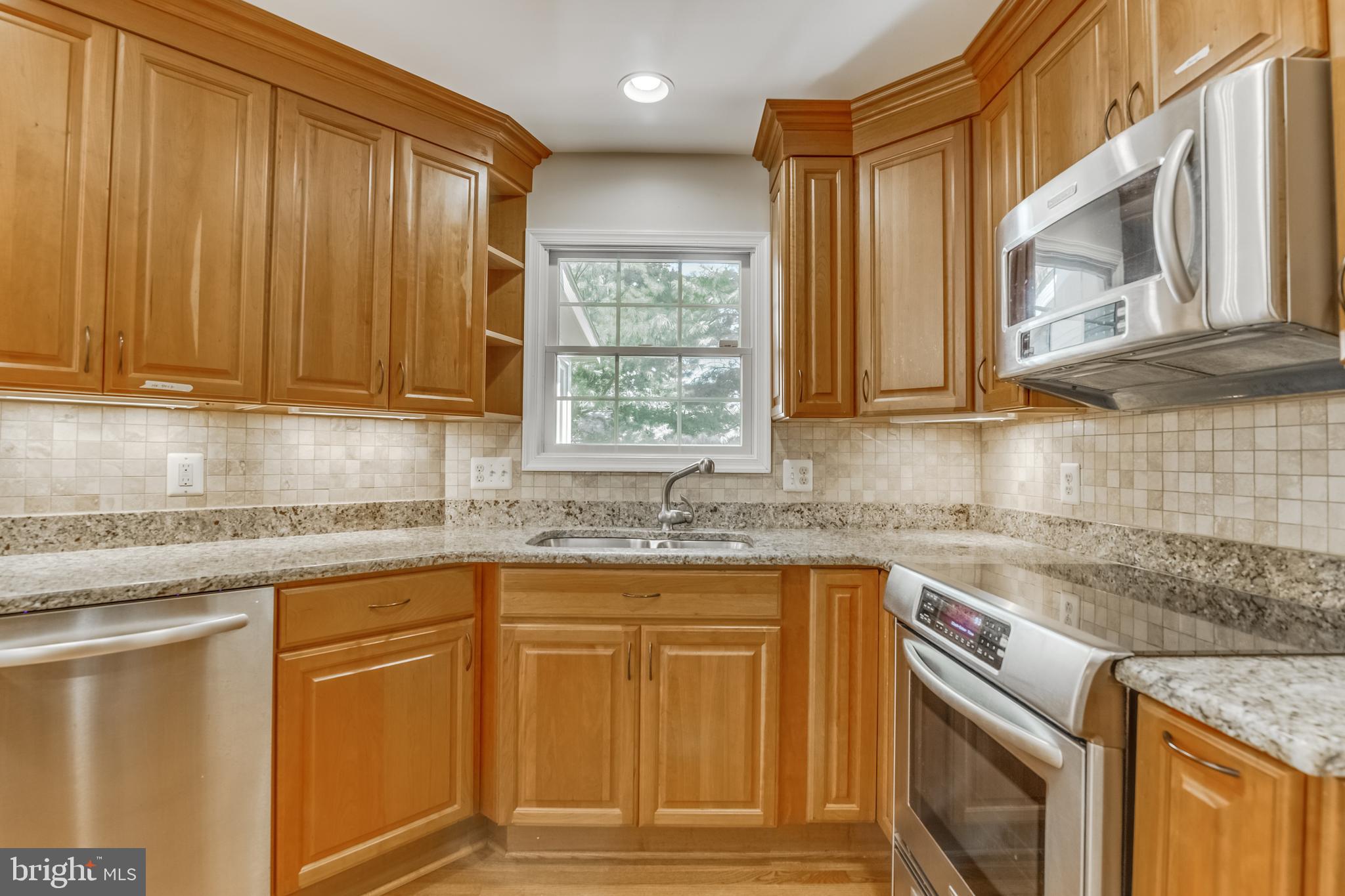 KINGSTREAM - Residential Lease