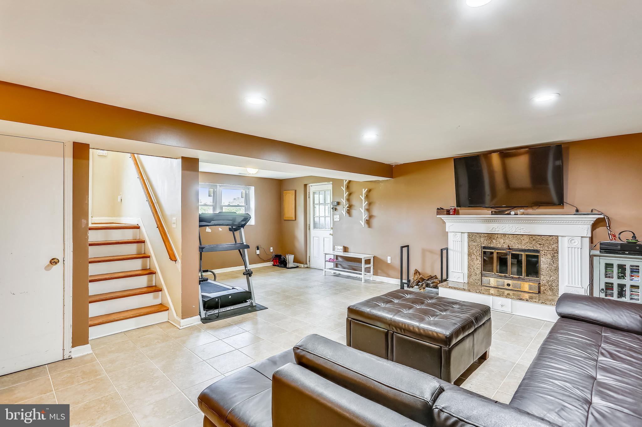 FOUNTAIN VIEW - Residential