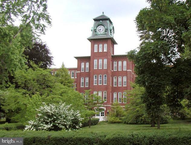 CLOCK TOWERS - Residential