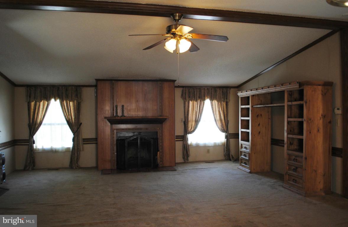 CRESTWOOD ESTATES - Residential