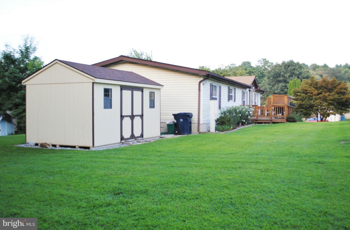 CRESTWOOD ESTATES - Residential