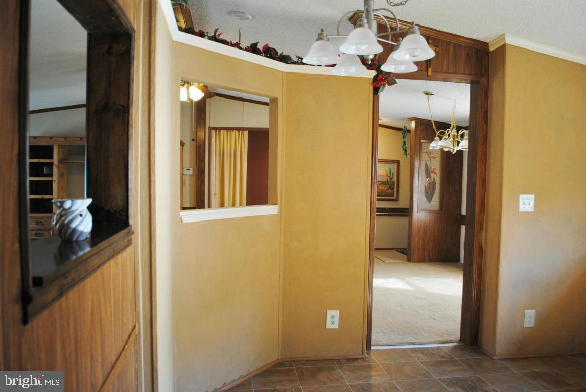 CRESTWOOD ESTATES - Residential