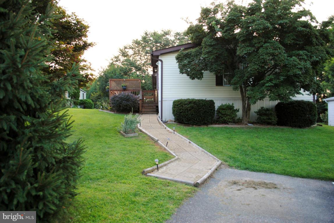 CRESTWOOD ESTATES - Residential