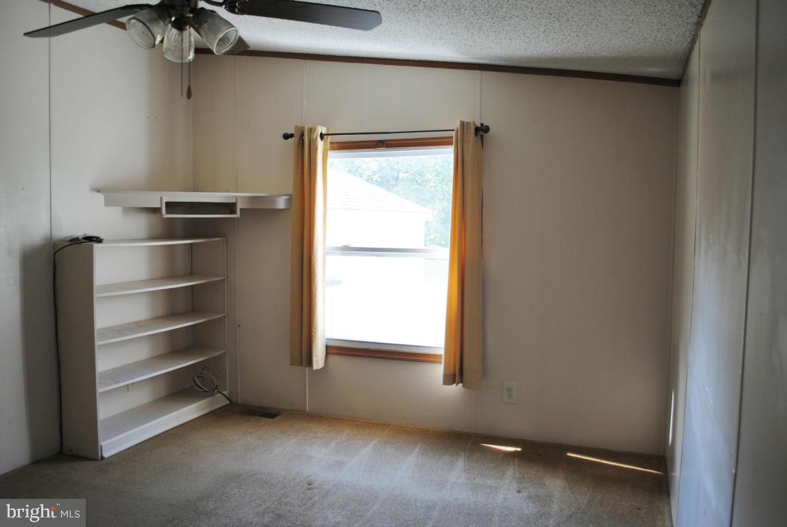 CRESTWOOD ESTATES - Residential