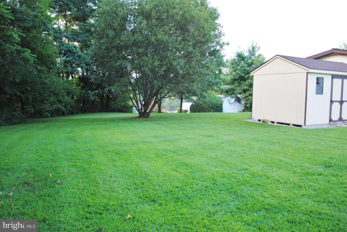 CRESTWOOD ESTATES - Residential