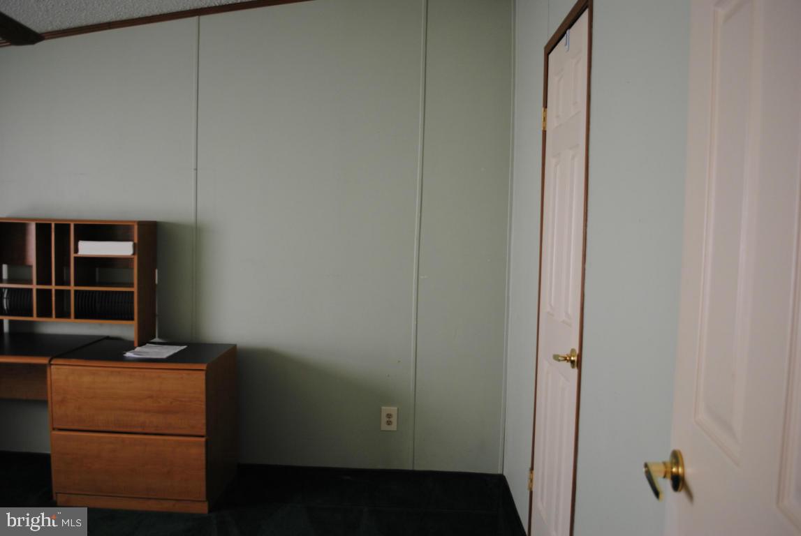 CRESTWOOD ESTATES - Residential