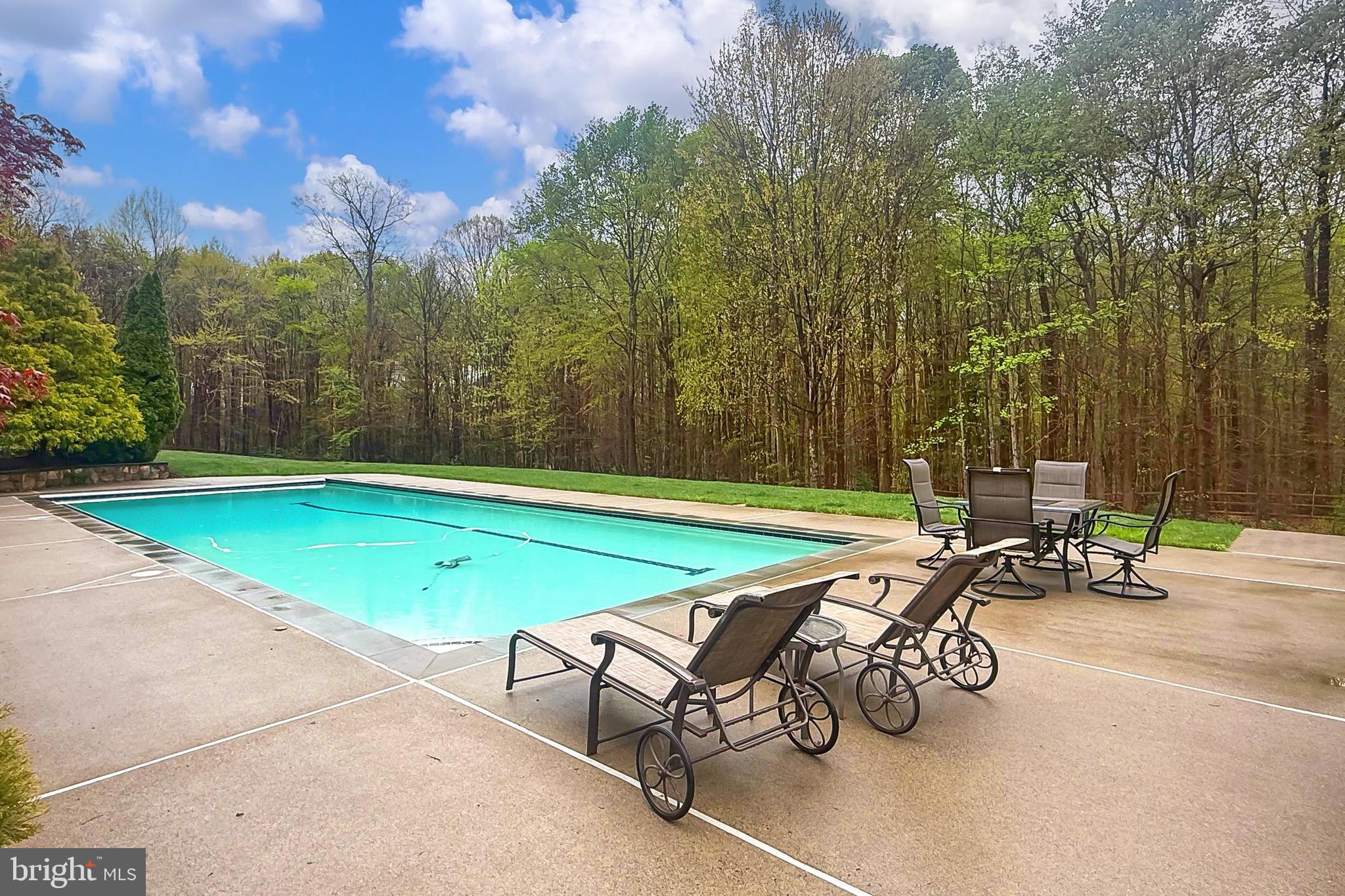 RESERVE AT HUNTERS RIDGE - Residential