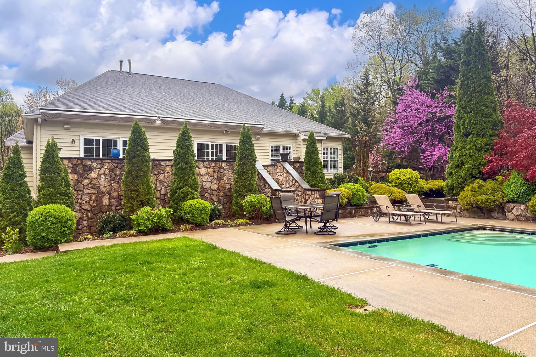 RESERVE AT HUNTERS RIDGE - Residential