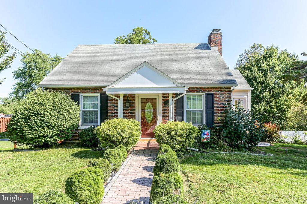 Photo of 3153 Marietta Avenue, Lancaster, PA 17601 (MLS # PALA2055920)