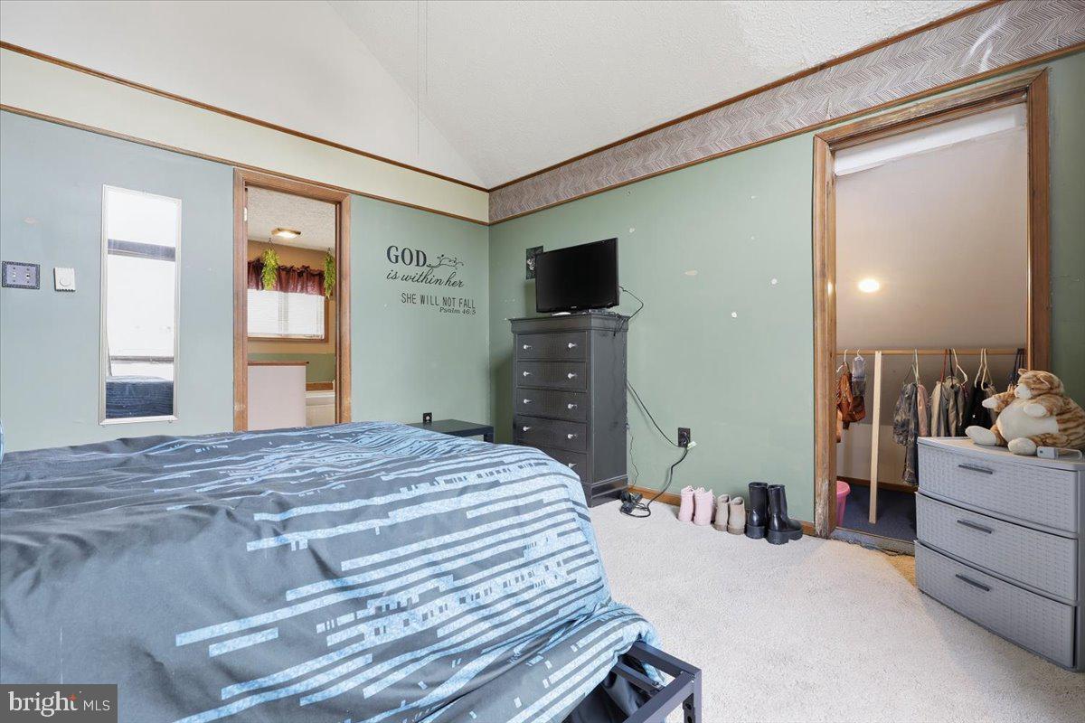 POCONO FARMS - Residential