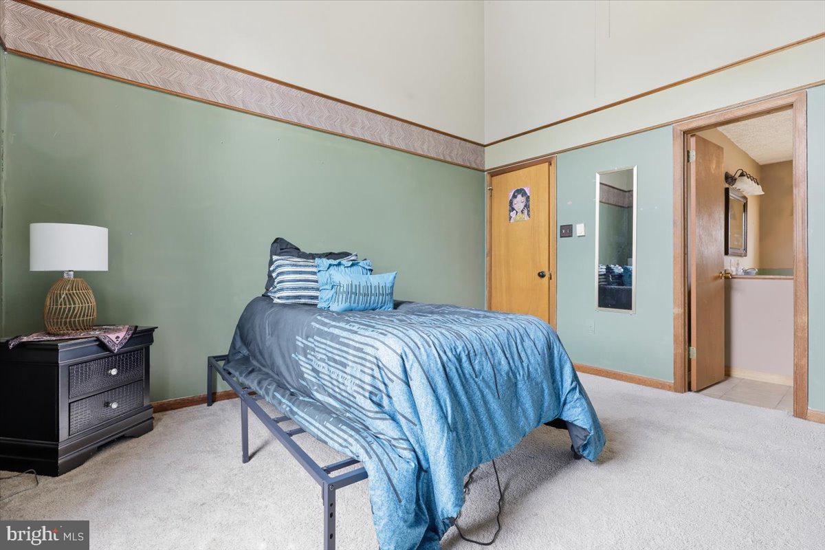 POCONO FARMS - Residential