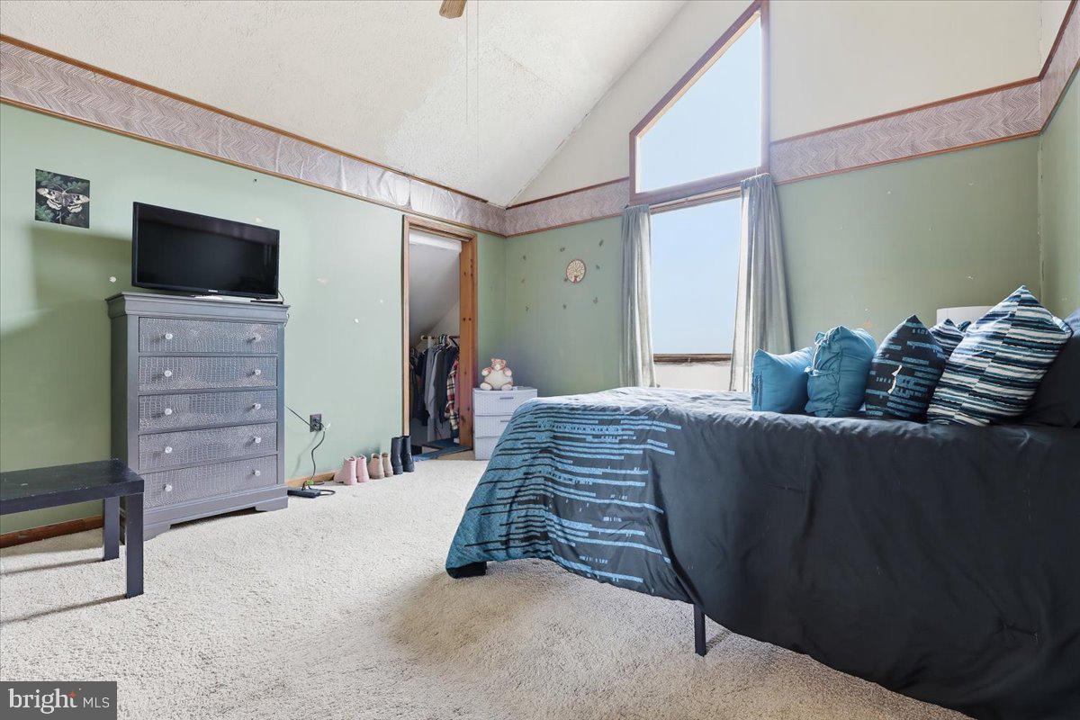 POCONO FARMS - Residential