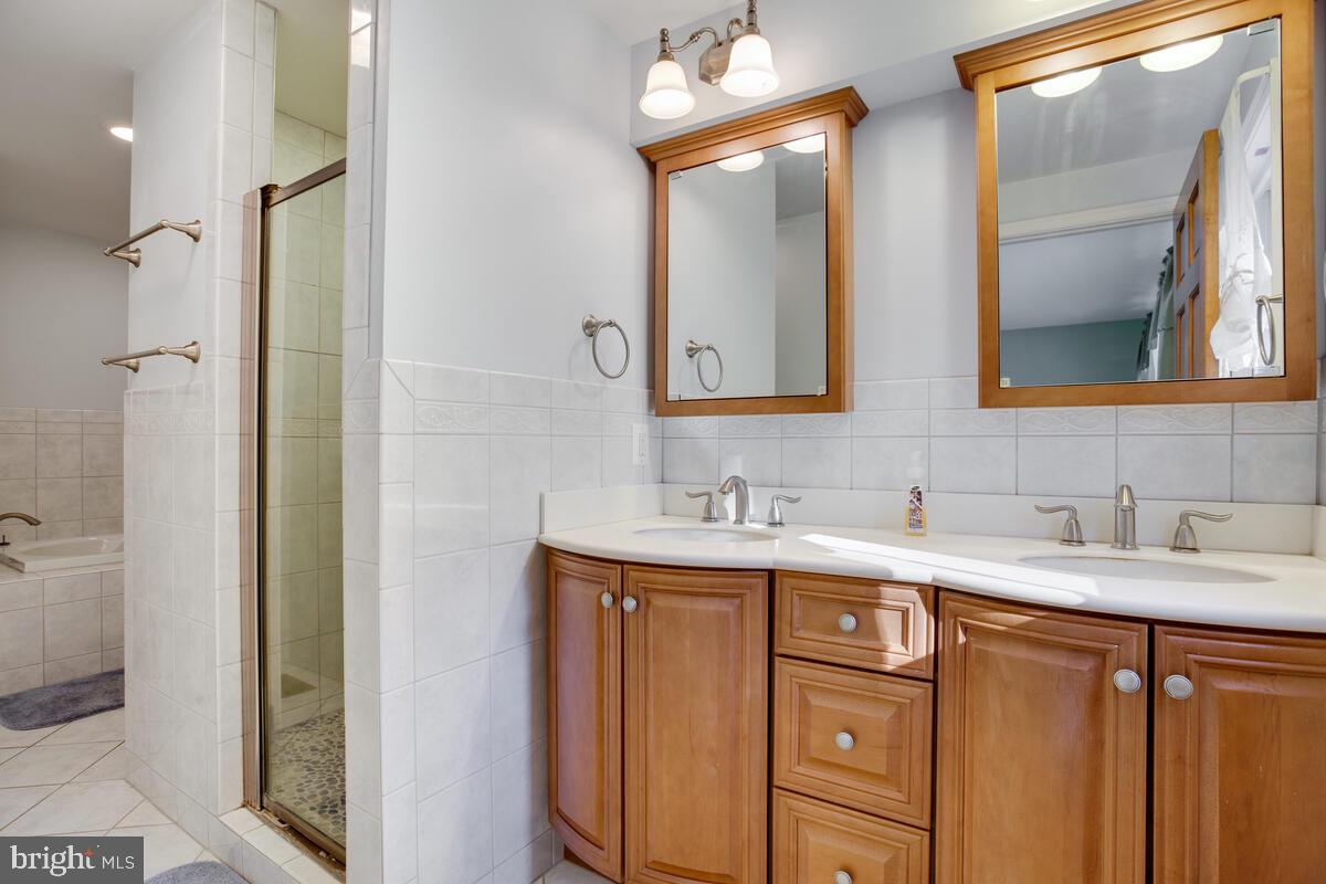 AMANDIANA ESTATES - Residential