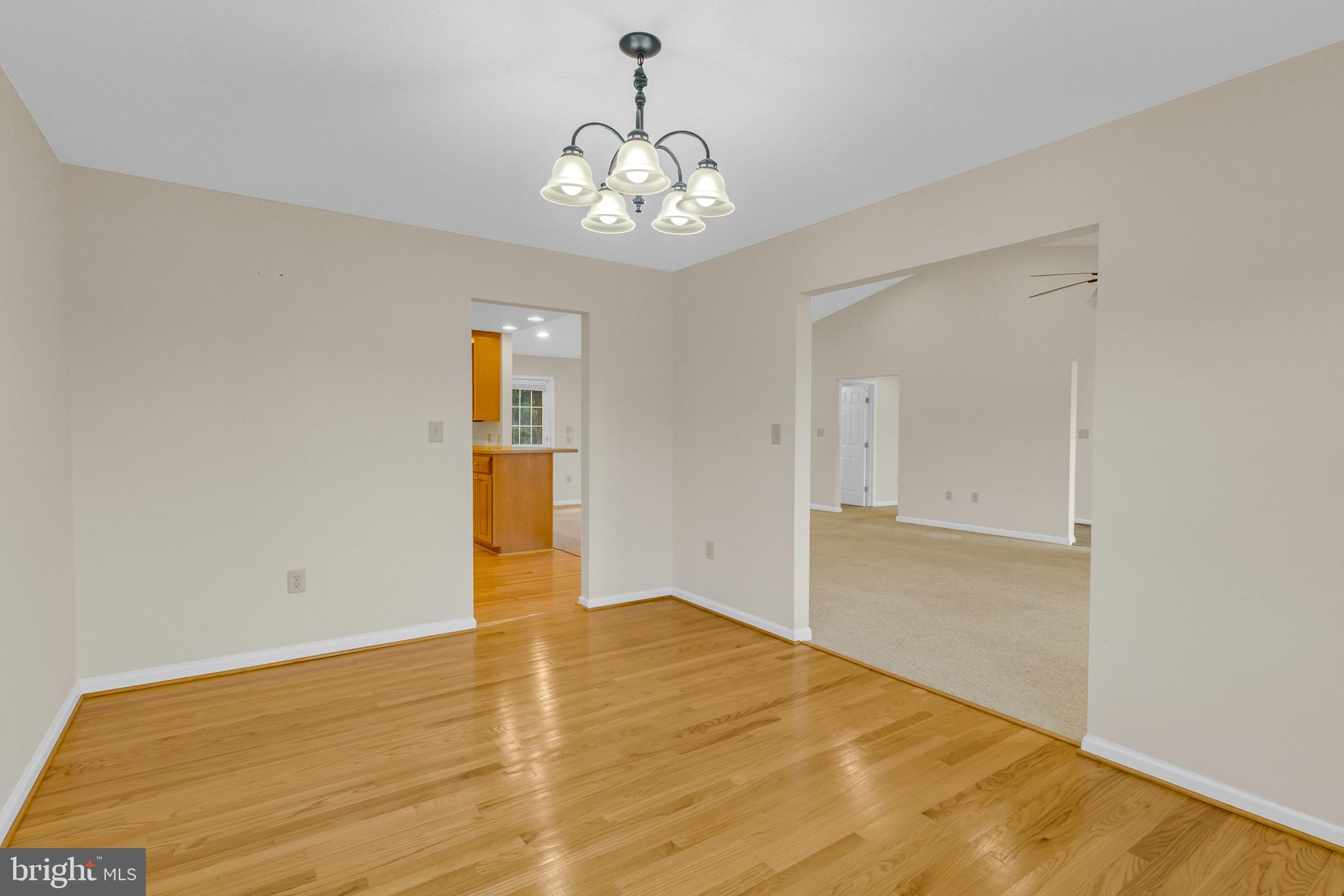 COLLEGE PARK II - Residential