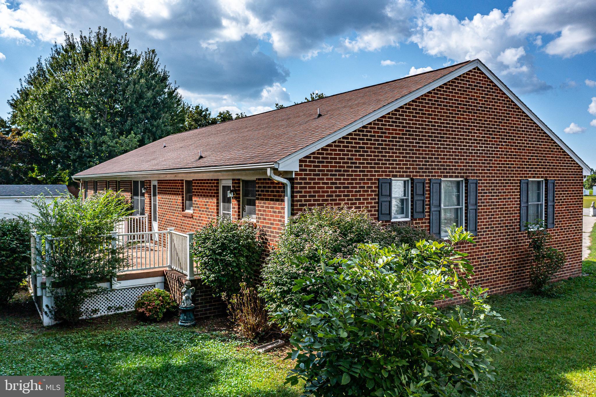 COLLEGE PARK II - Residential