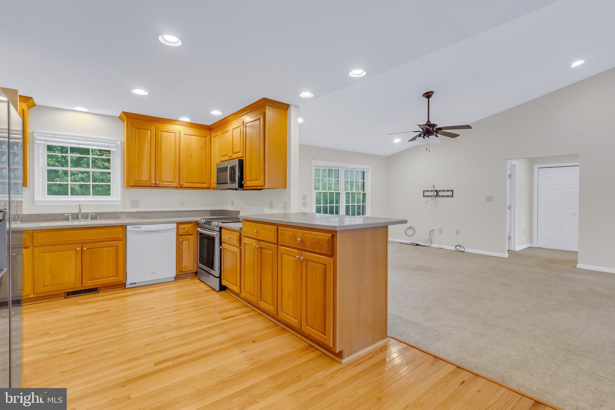 COLLEGE PARK II - Residential