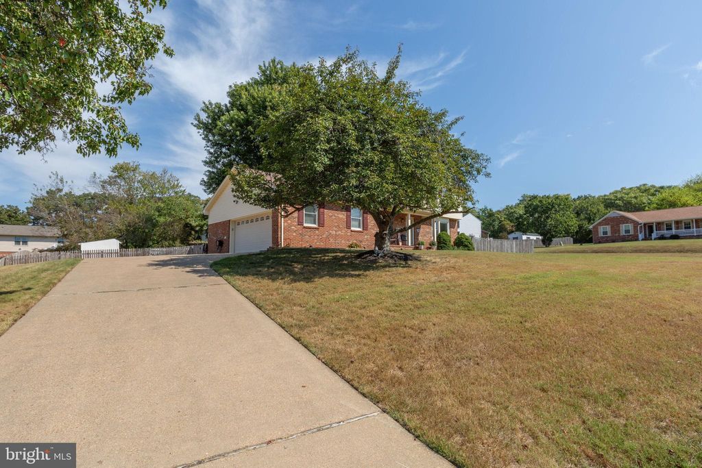 Photo of 2123 Matthew Lane, FREDERICKSBURG, VA 22405 (MLS # VAST2042722)