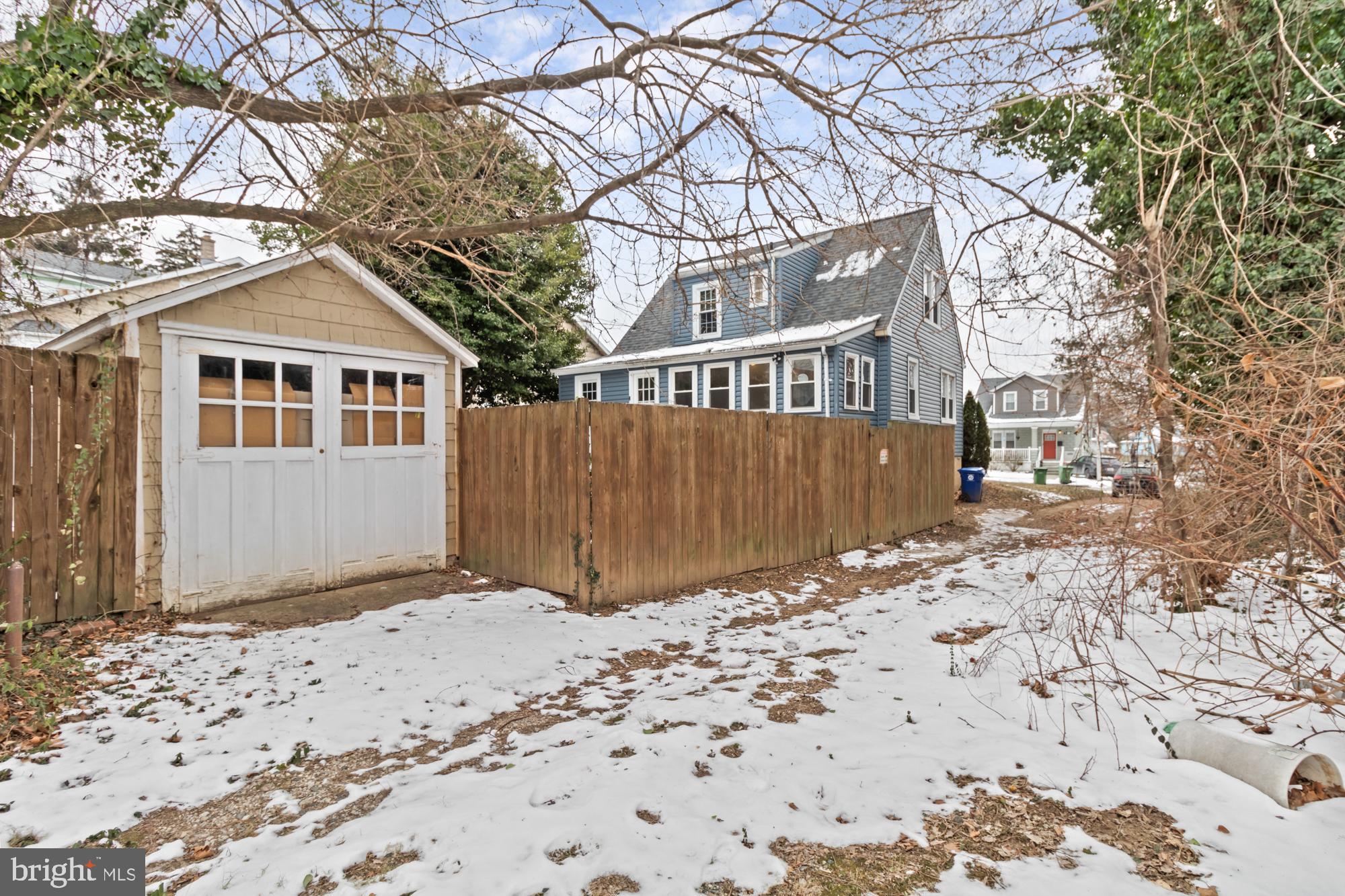 GARDENVILLE - Residential