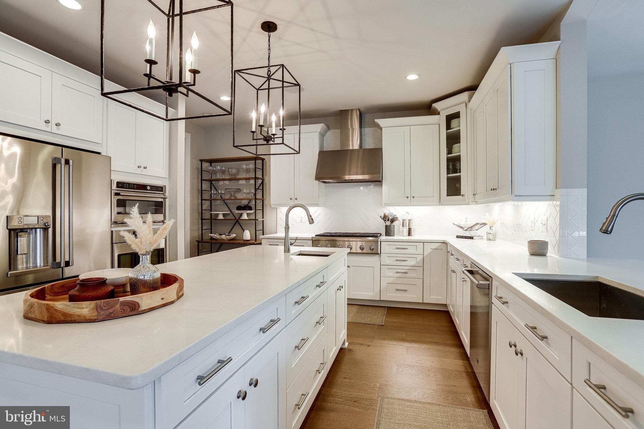 DOMINION VALLEY COUNTRY CLUB - Residential