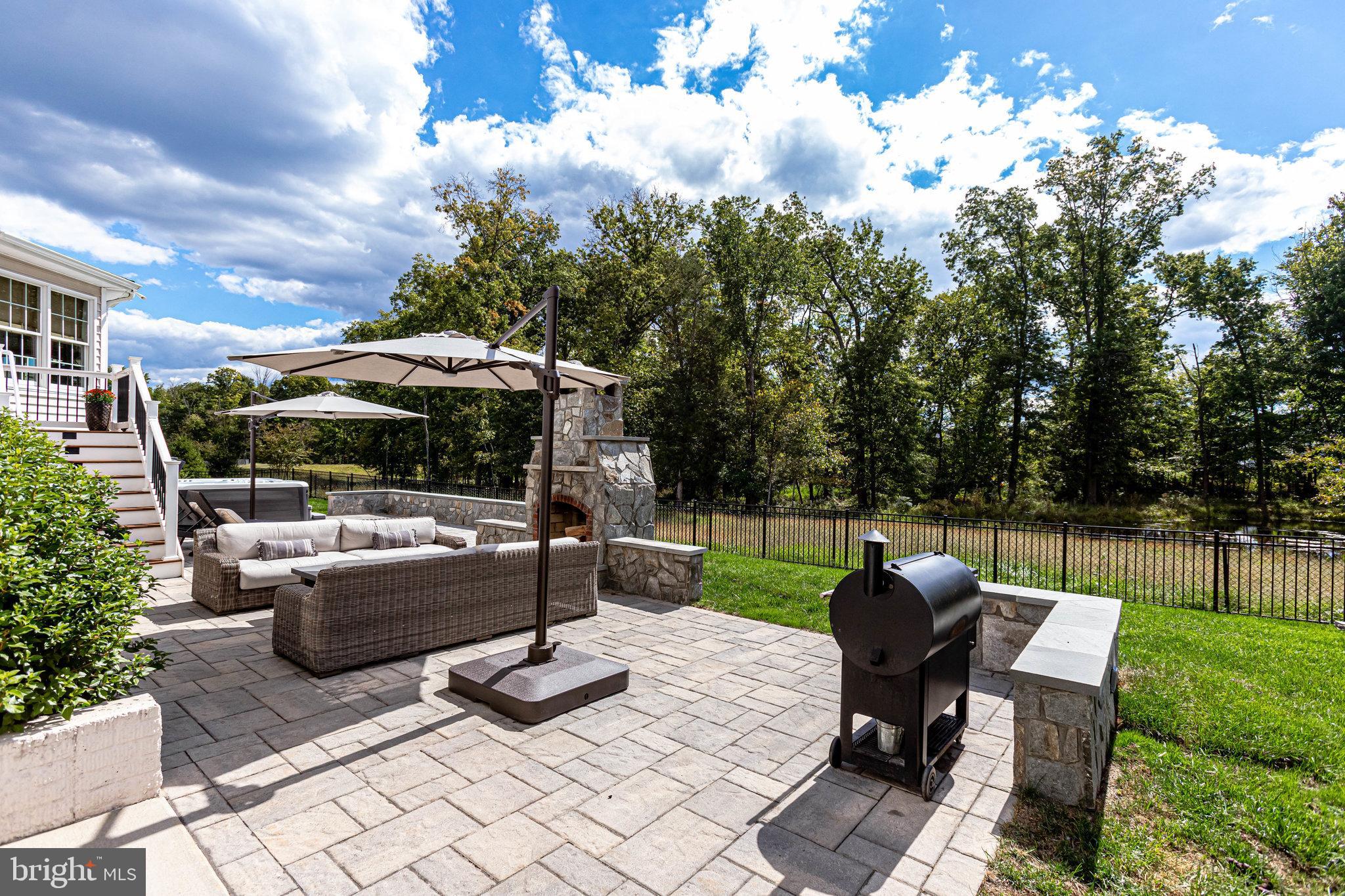 DOMINION VALLEY COUNTRY CLUB - Residential