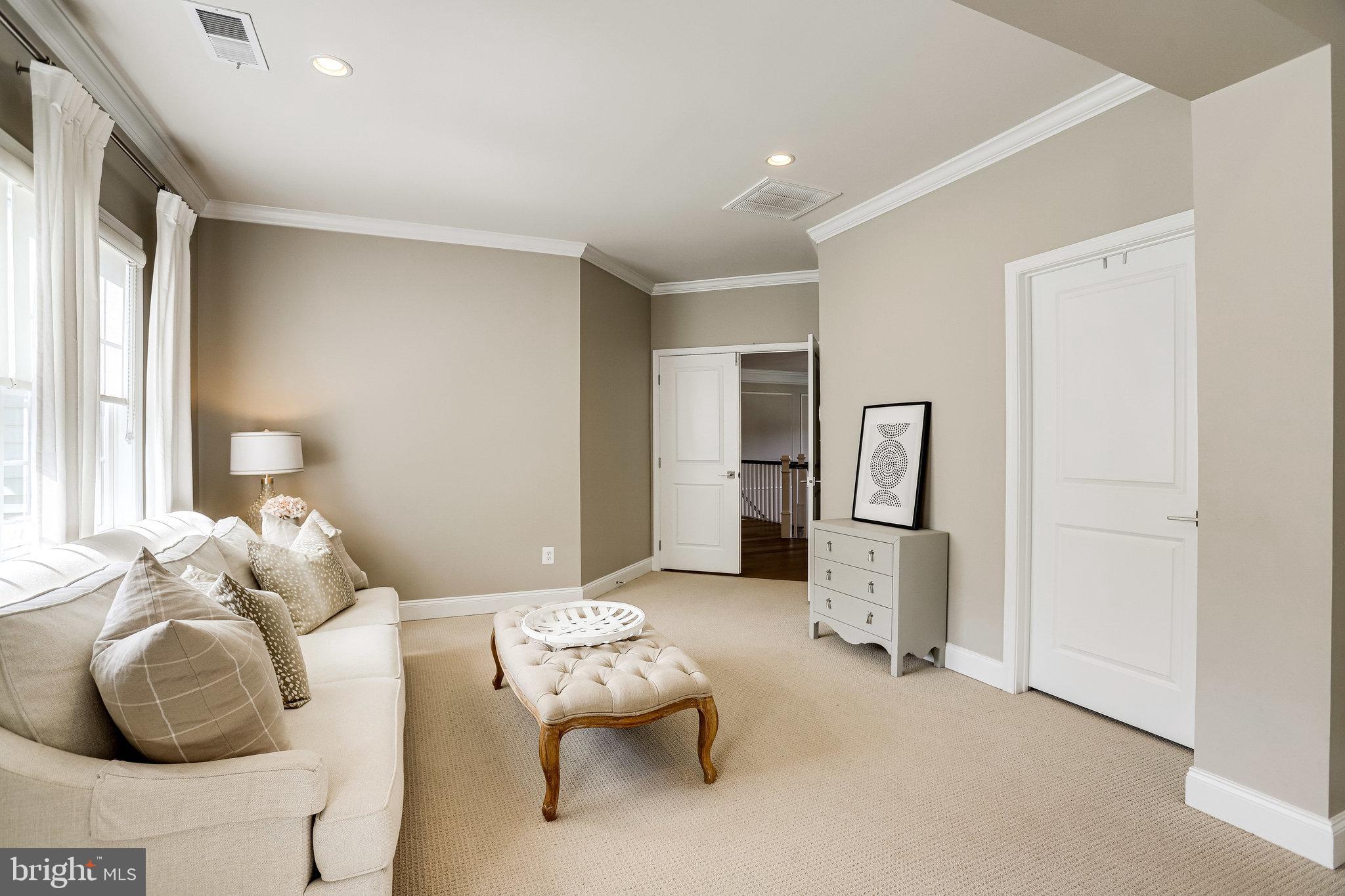 DOMINION VALLEY COUNTRY CLUB - Residential