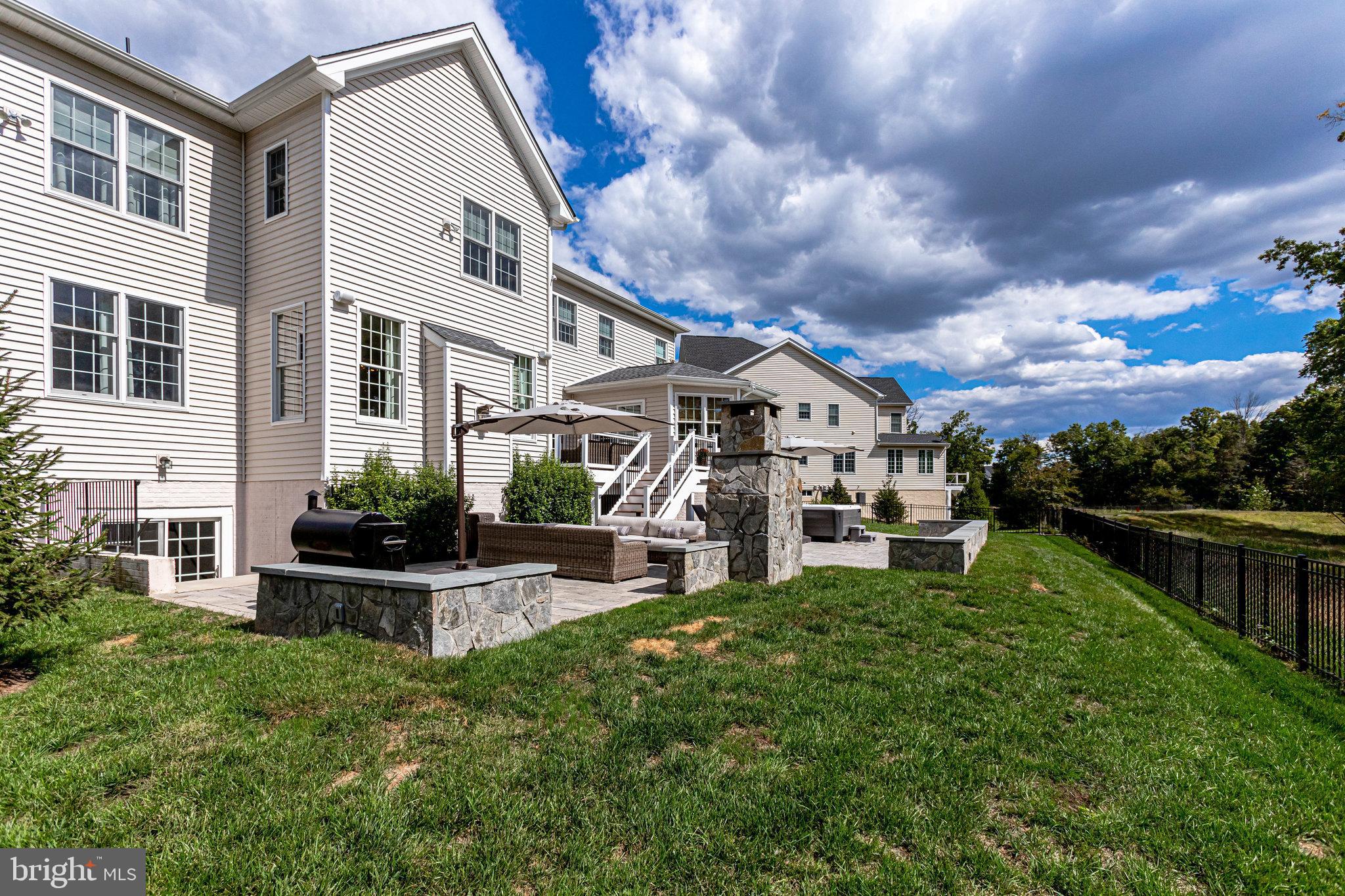 DOMINION VALLEY COUNTRY CLUB - Residential