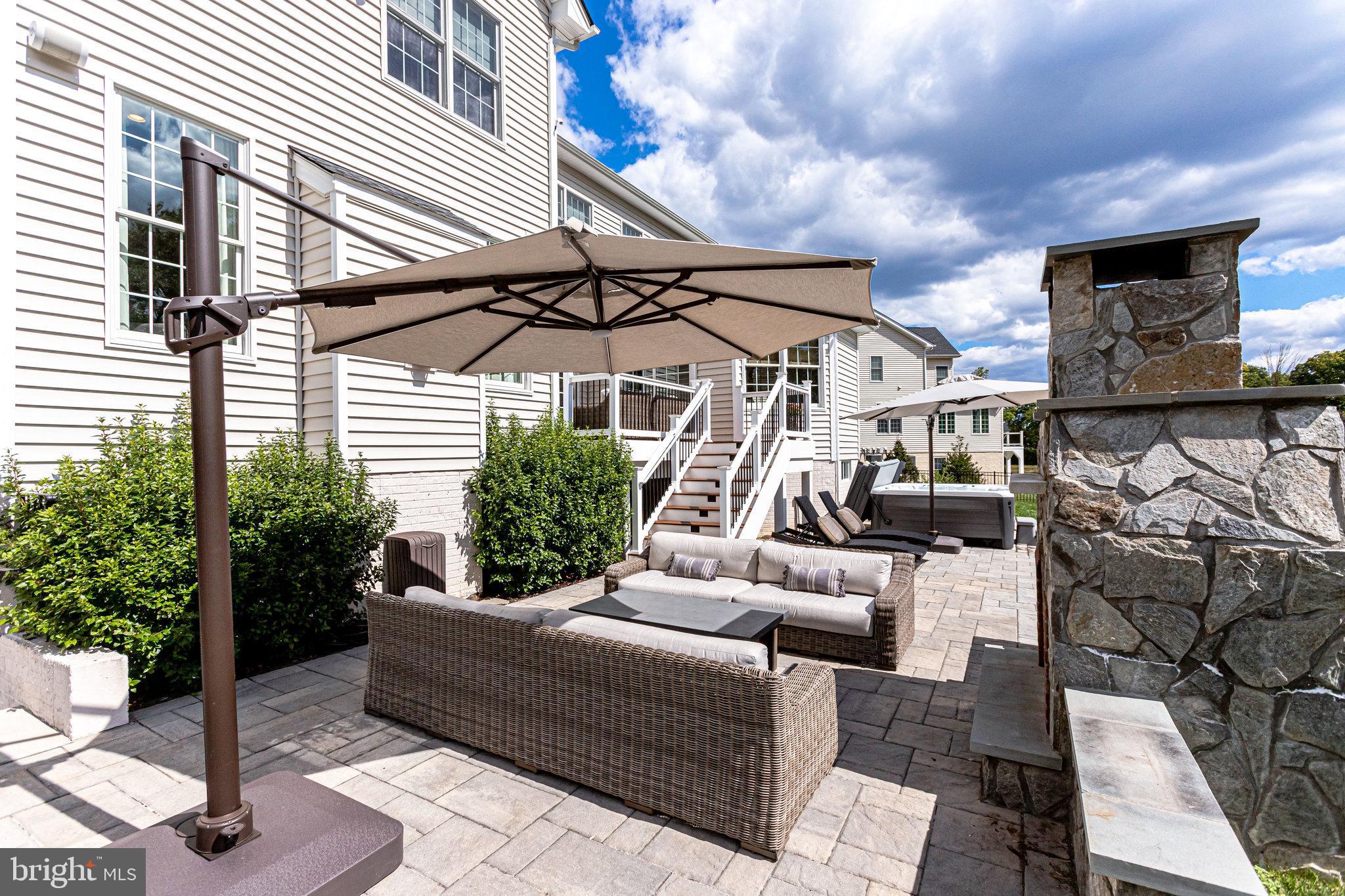 DOMINION VALLEY COUNTRY CLUB - Residential