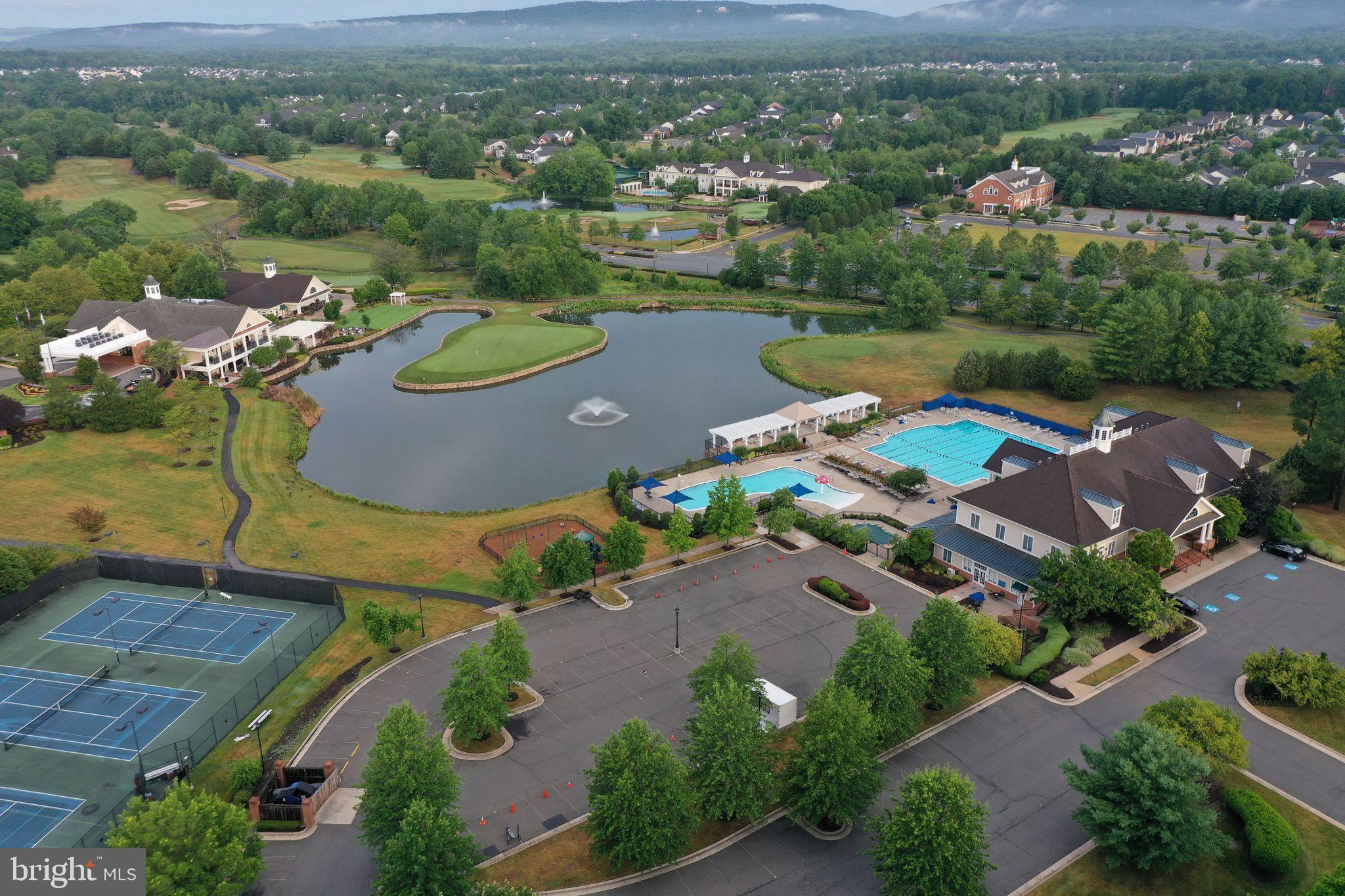 DOMINION VALLEY COUNTRY CLUB - Residential
