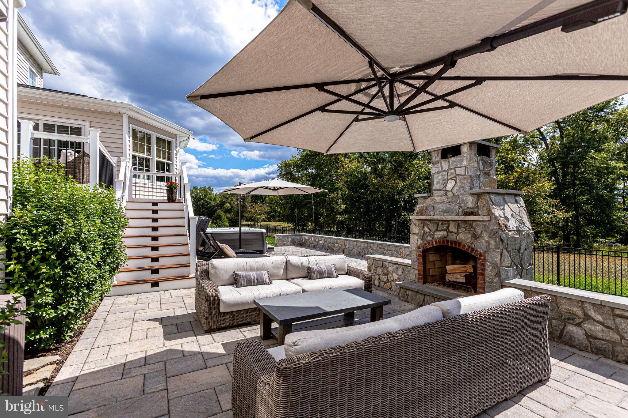 DOMINION VALLEY COUNTRY CLUB - Residential