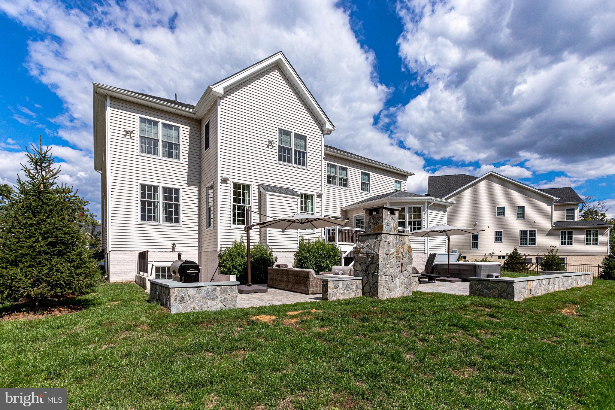 DOMINION VALLEY COUNTRY CLUB - Residential