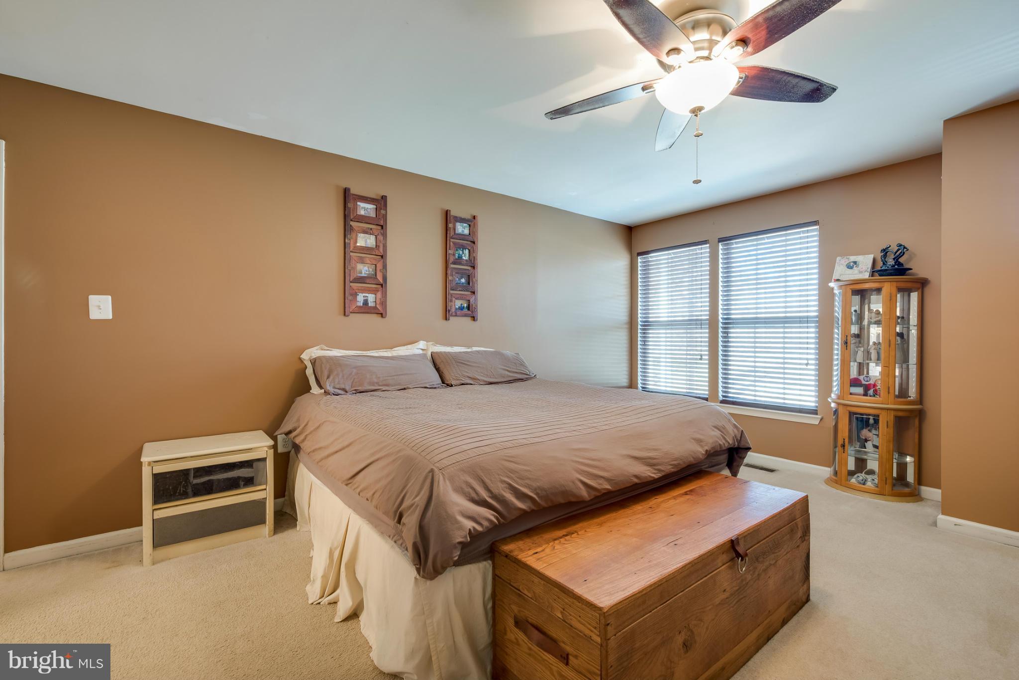 CARRIAGE CROSSING - Residential