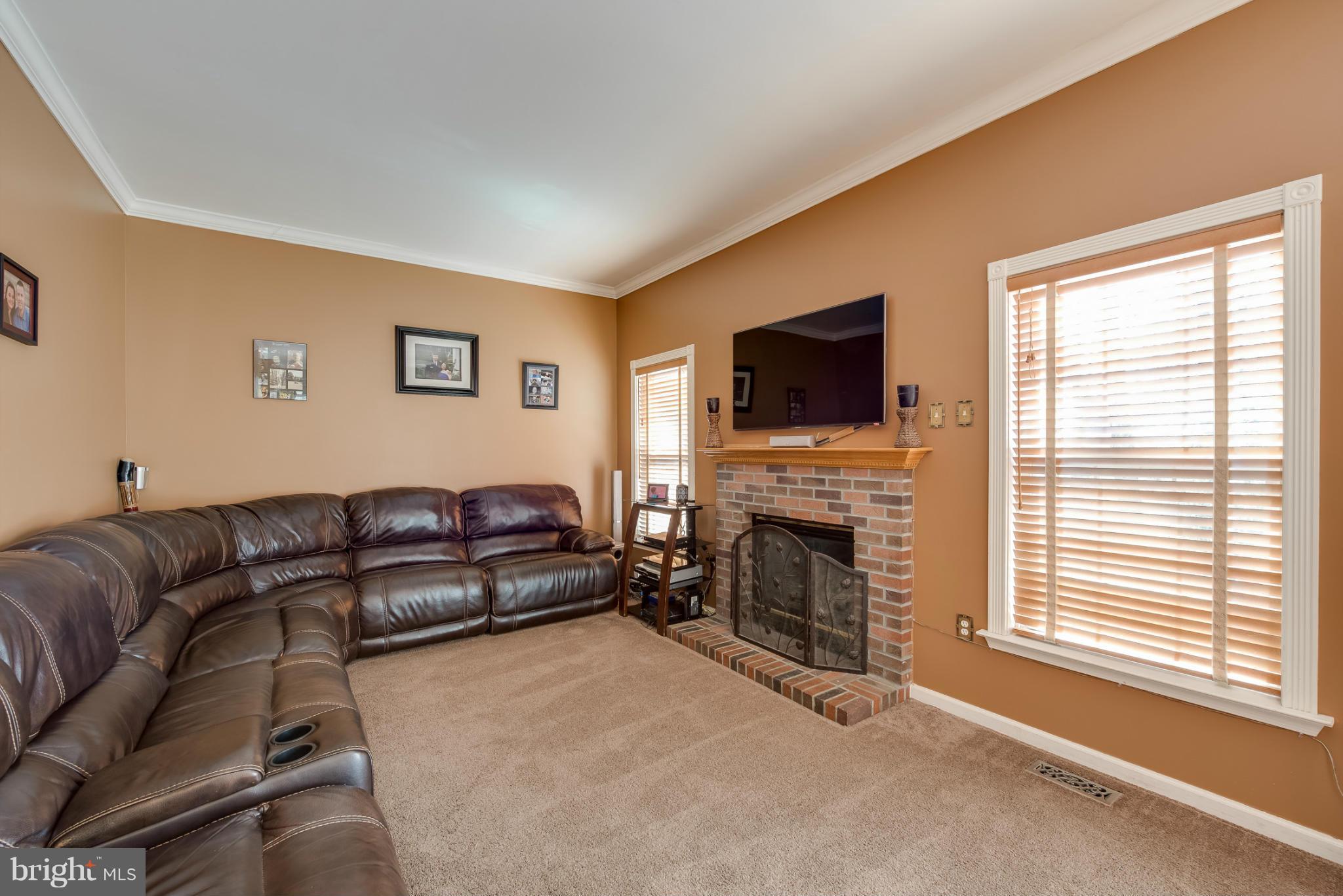 CARRIAGE CROSSING - Residential