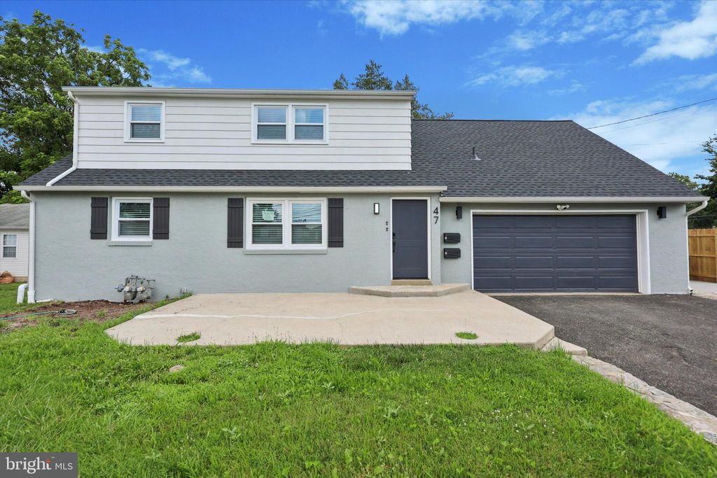 Photo of 47 S New Street #2, HATBORO, PA 19040 (MLS # PAMC2169304)