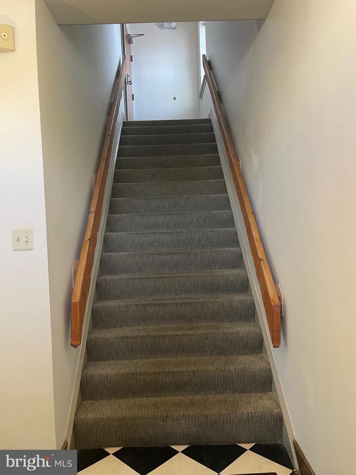 JENKINTOWN - Commercial Sale