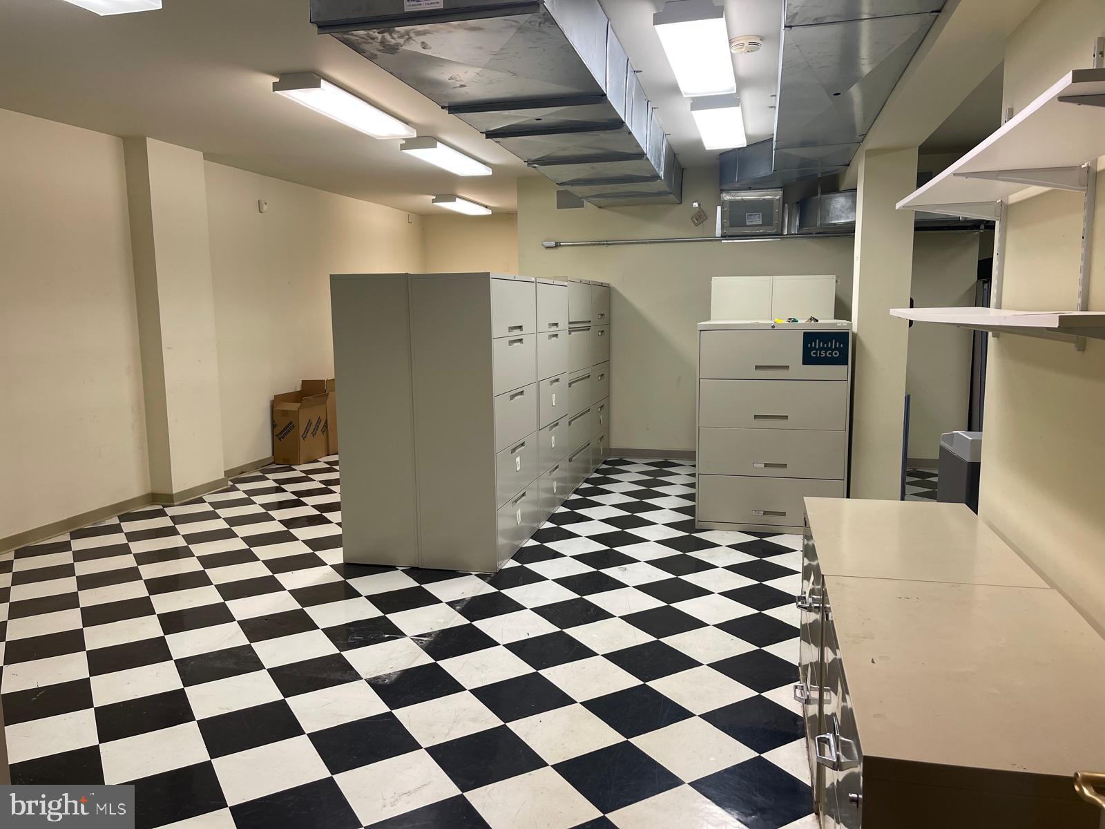 JENKINTOWN - Commercial Sale