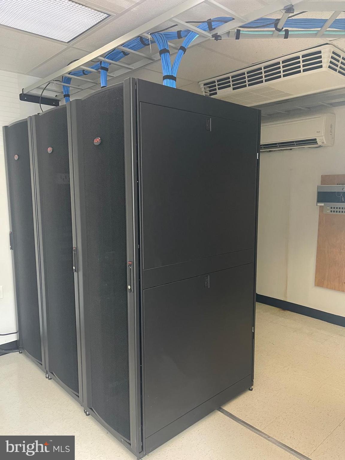 JENKINTOWN - Commercial Sale