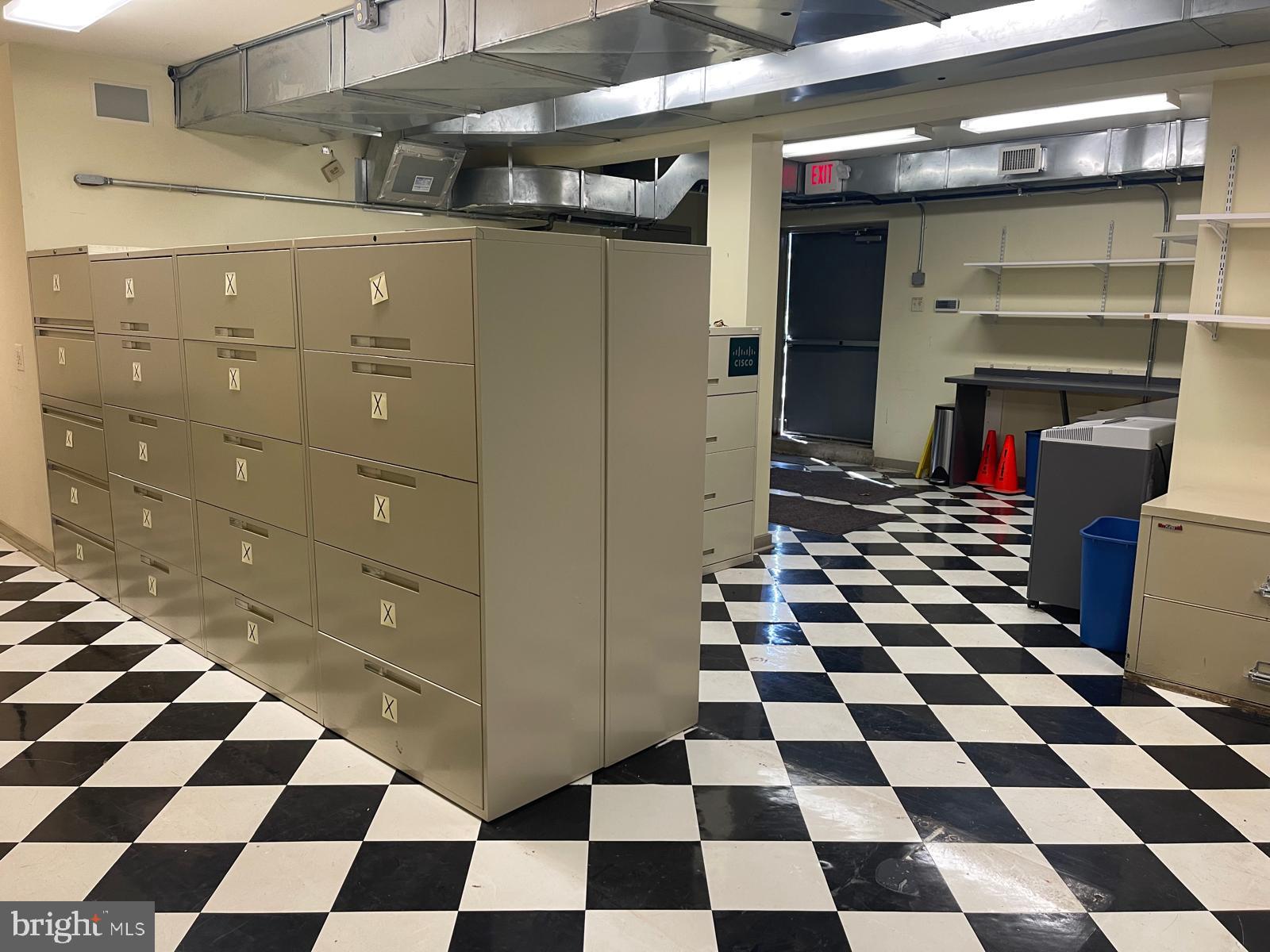 JENKINTOWN - Commercial Sale