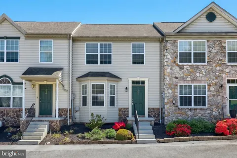 208 Royal Drive, Manchester, PA 17345 - #: PAYK2102786