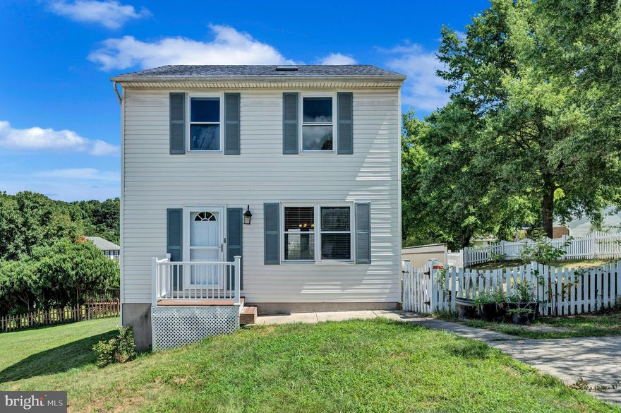 CHARMING SINGLE FAMILY HOME ON CORNER LOT! Updates include HVAC (2015), vinyl siding (2013), roof and skylight (2012), sump pump (2013), energy efficient windows (2012).  Finished walk-out basement w/half bath, rec room, bar and beverage hookup. Exterior features fenced-in yard, private patio w/hot tub and 2 sheds.