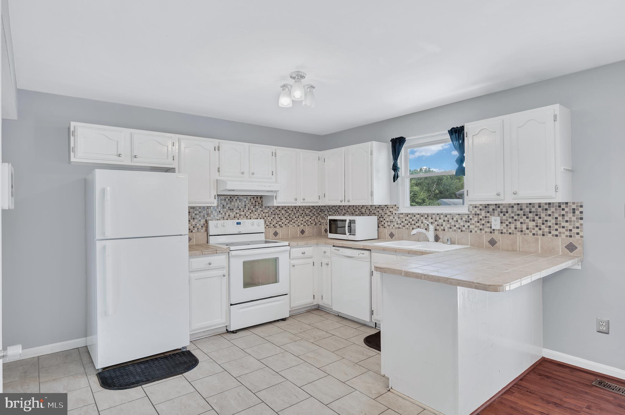 HARBOR VALLEY ESTATES - Residential