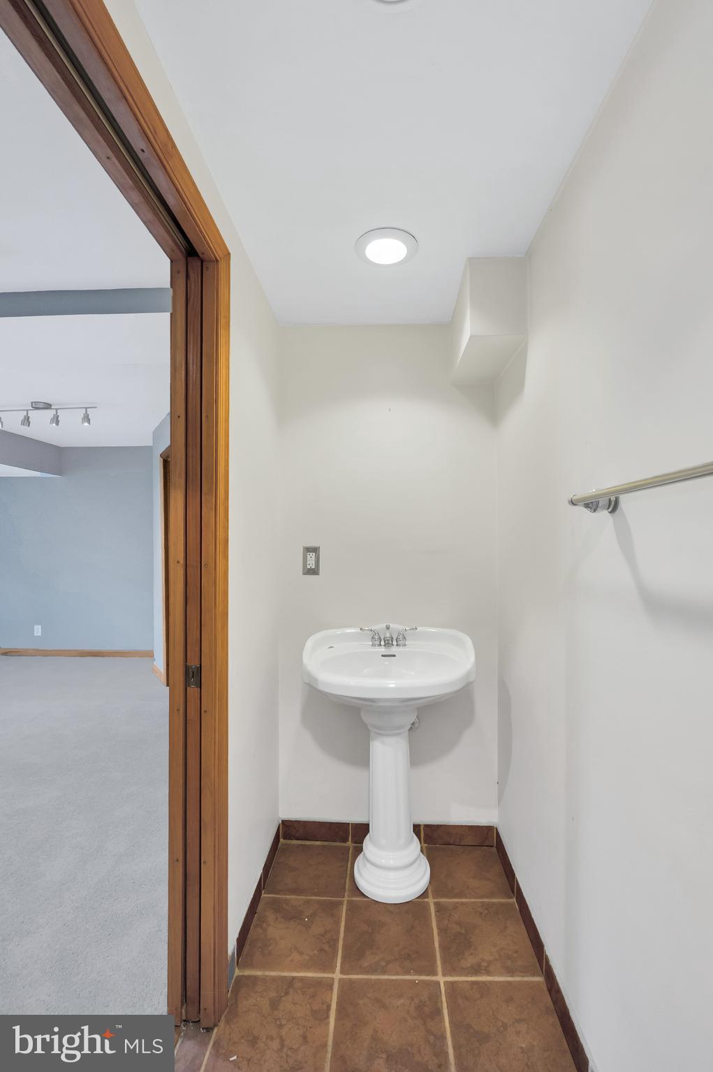 HARBOR VALLEY ESTATES - Residential