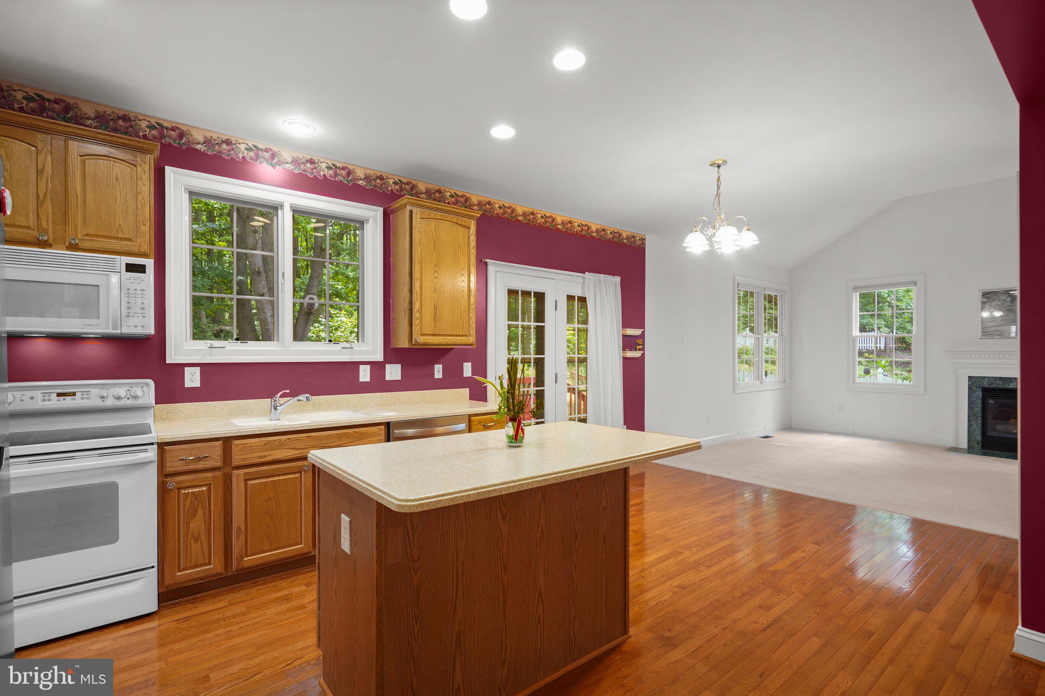 SENECA CROSSING - Residential