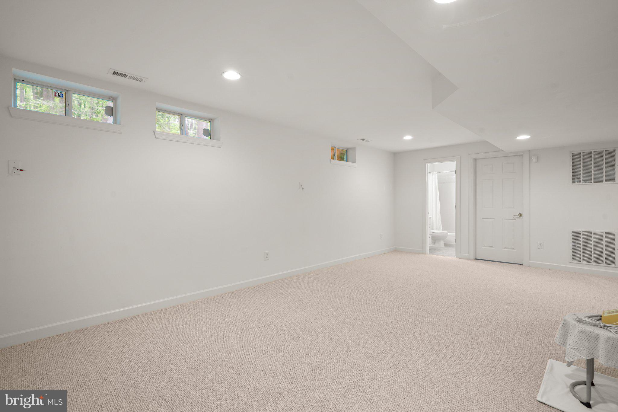 SENECA CROSSING - Residential