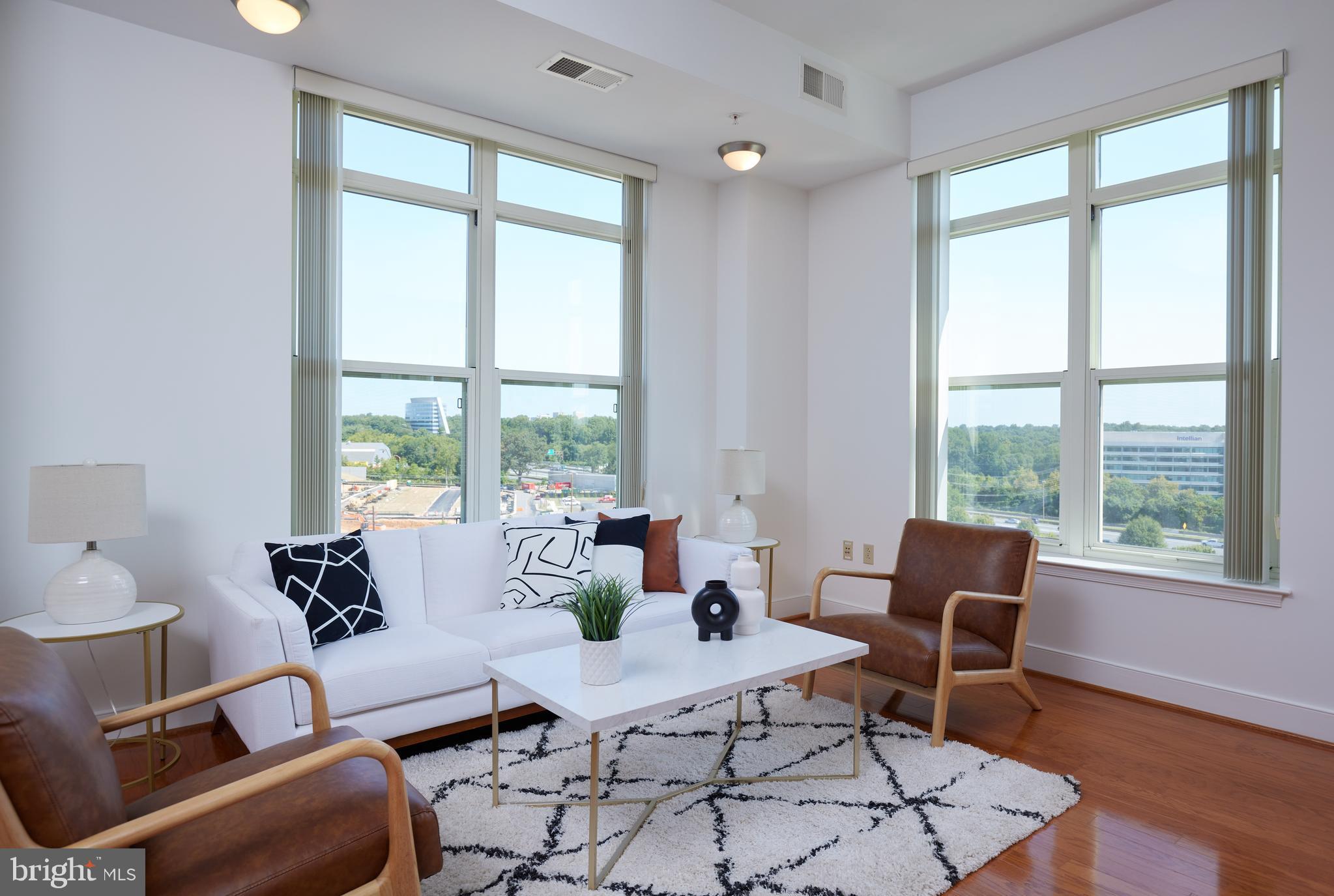 PARK POTOMAC - Residential