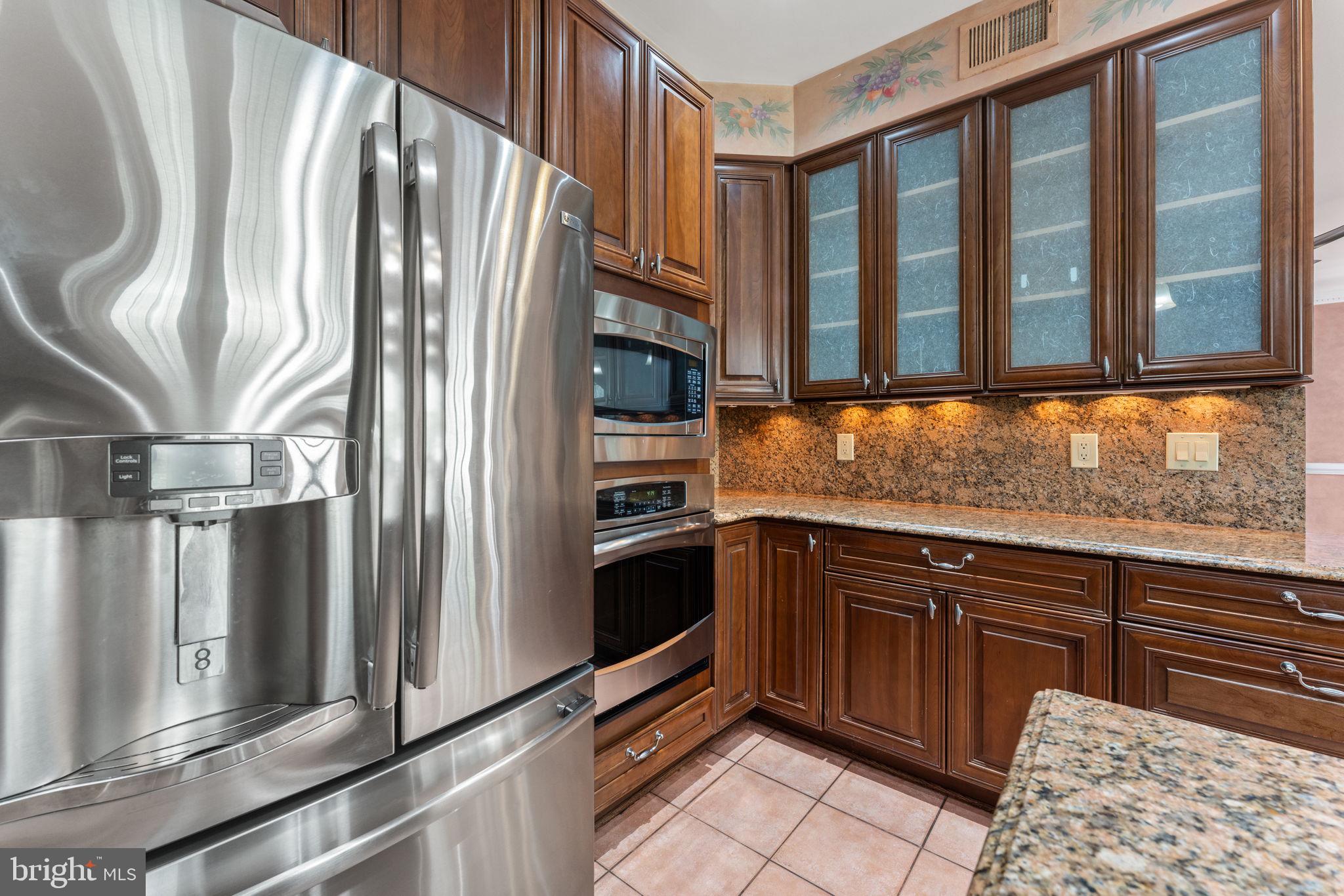 LEWIS PARK - Residential