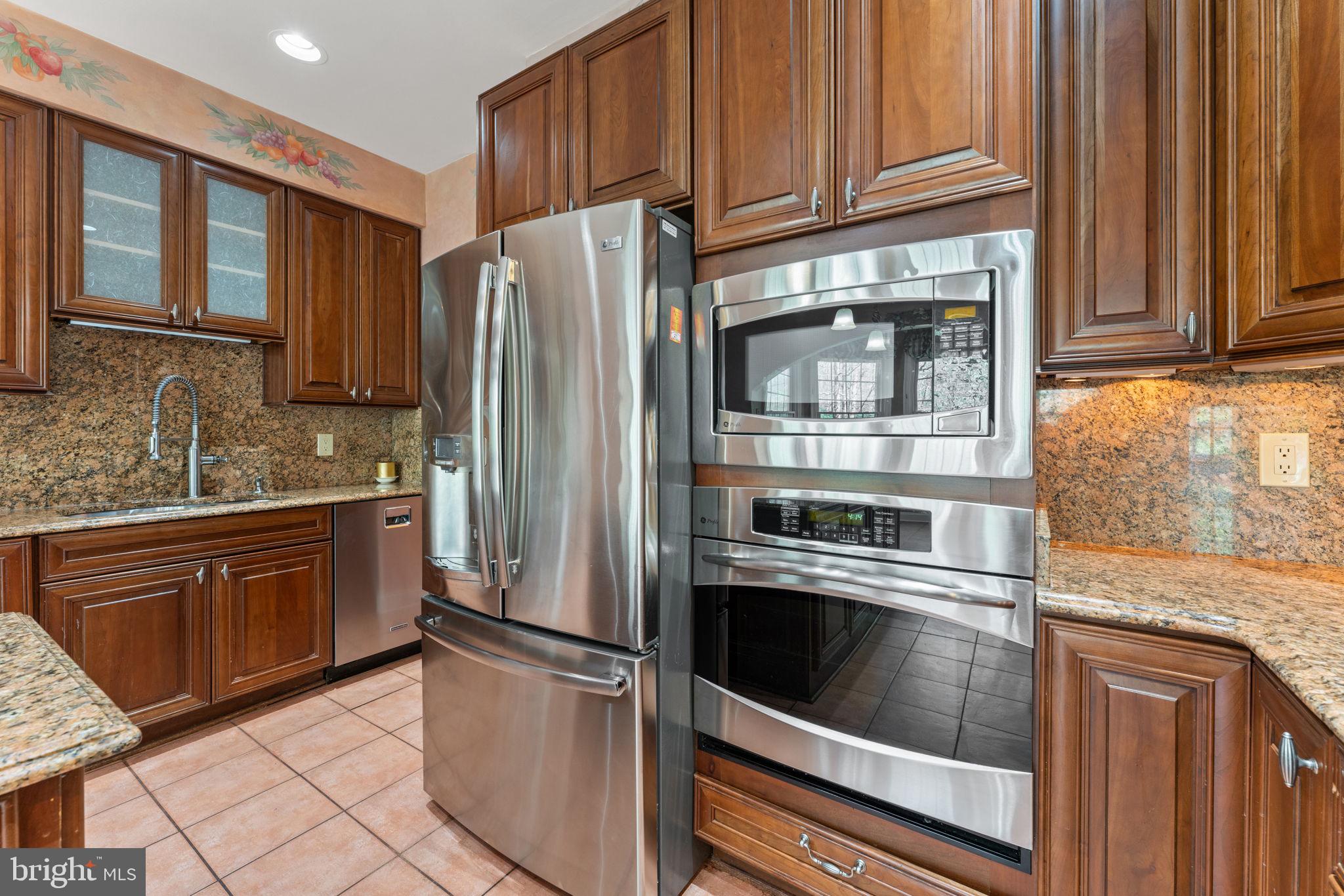 LEWIS PARK - Residential