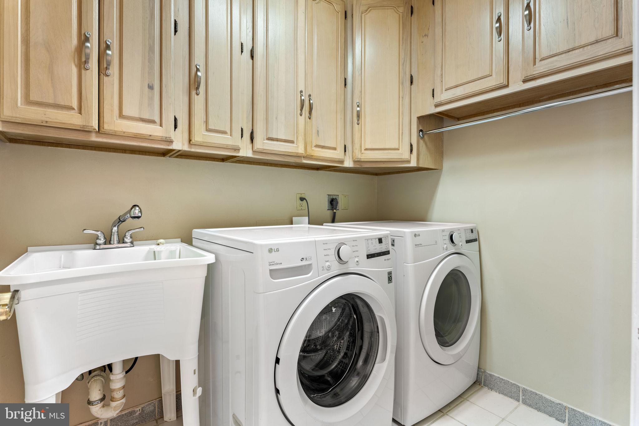 LEWIS PARK - Residential