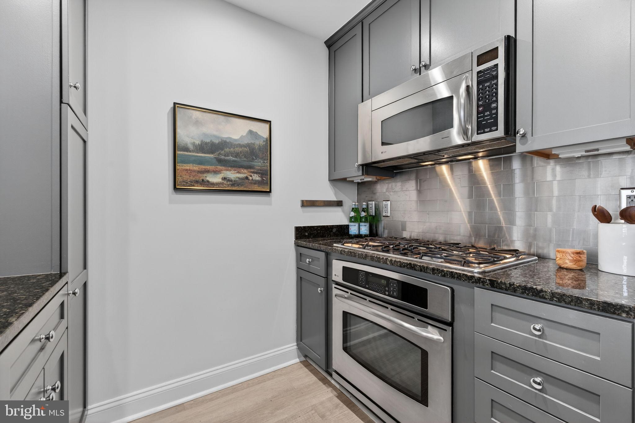 MONROE AT VIRGINIA SQUARE - Residential