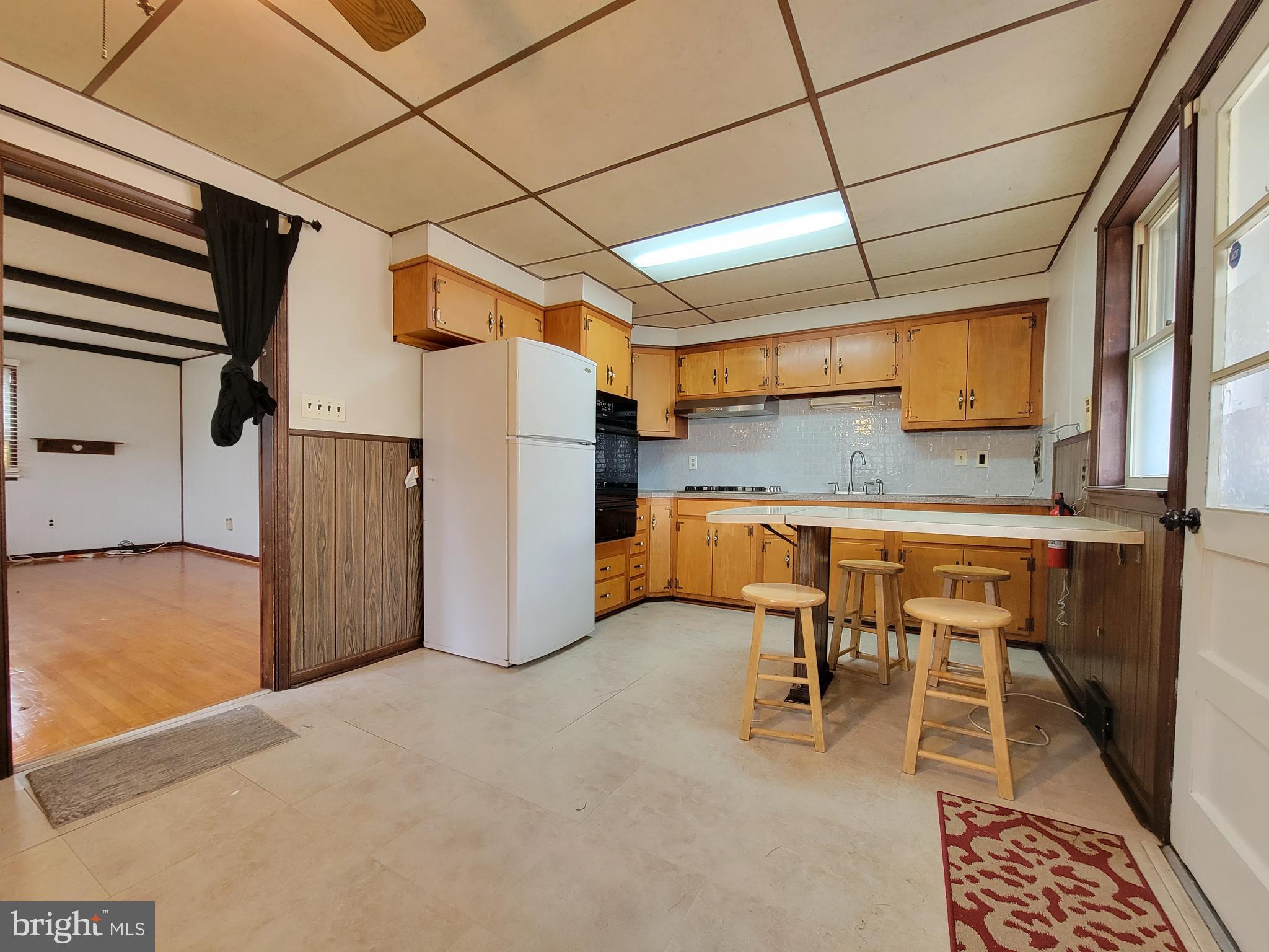 DELMAR VILLAGE - Residential Lease