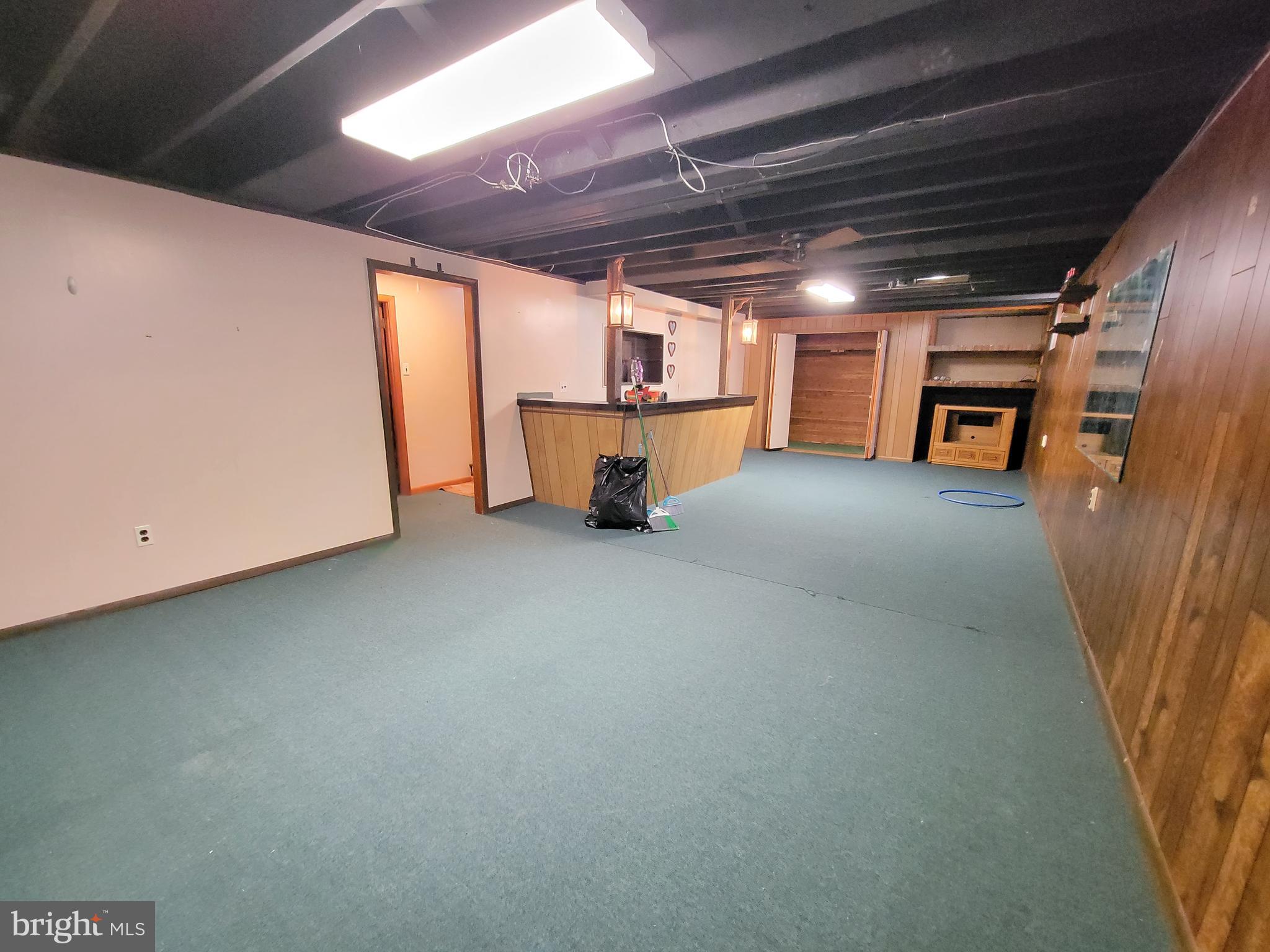 DELMAR VILLAGE - Residential Lease